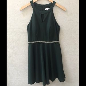 Green Short Formal Homecoming Dress - Size Medium